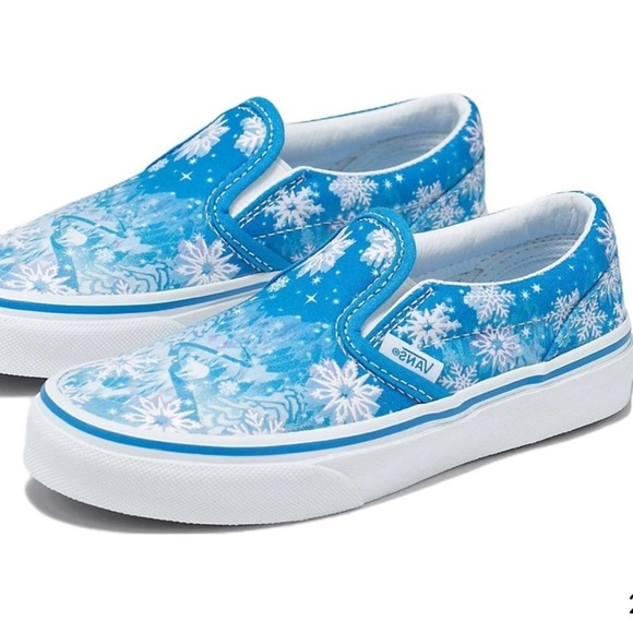 Vans Other - Vans Classic Slip-On sneakers Snowflakes Winter Wonderland Blue kids 2.5 new